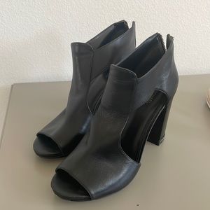 Michael kors sandals